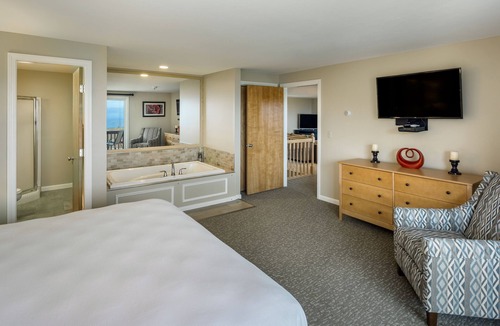 Sanbornton Hotel | Steele Hill Resorts