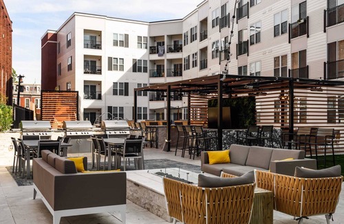 Soulard Apartment | Steelyard - Modern Soulard Apts with Pool by Zencity