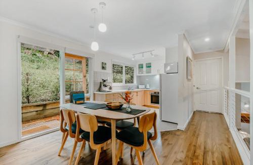 Belgrave House | Steep Creek Retreat