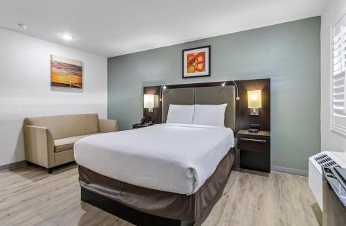 Salinas Hotel | Steinbeck Lodge