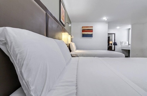 Salinas Hotel | Steinbeck Lodge