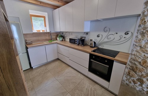 Tribalj House | Steinhaus mit privatem Außenpool by Interhome