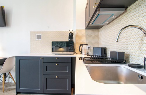 La Poterie-Cap-d'Antifer Apartment | Stella Apartment 4★ – Near Etretat - King Size Bed - Parking - High Speed Wi-Fi