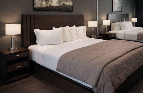 Wakefield Hotel | Stella Hotel Bronx