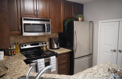 Uptown House | Stellar City Suites