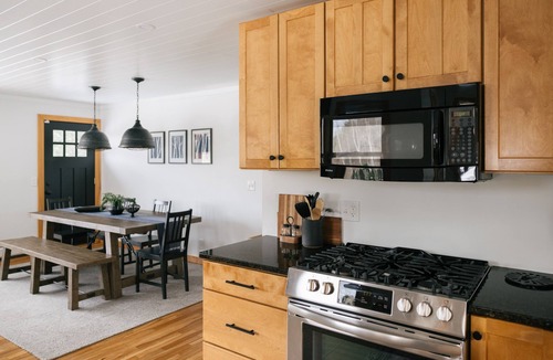Jeffersonville House | Stellar Mountain House: Luxury - Hot Tub, Views, Near Stowe and Smugglers'