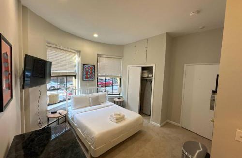 Prudential - St. Botolph Apartment | Stellar South End Studio