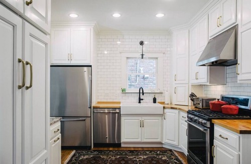 Bonnycastle House | Stellar Suites | Parkside Highlands Home | 5 BR