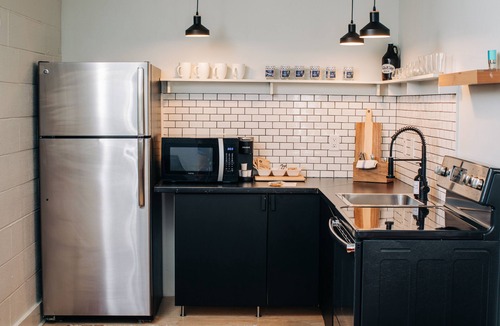 East Market District Apartment | Stellar Suites