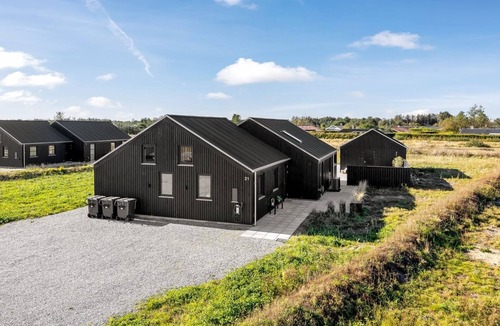 Grønhøj House | "Stenkil" - 1.2km from the sea by Interhome