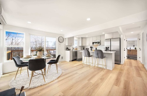 Genesee House | Step-Free 2BR Retreat w/Panoramic Views on Deck