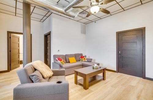 Cashton Apartment | Step-Free Cashton Apartment: Steps to Downtown!