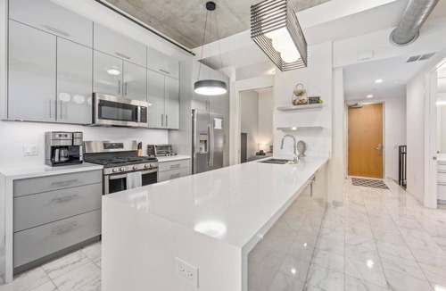East Village House | Step out to the best San Diego