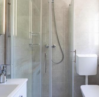Sipan Island Apartment | Stephanie green island apartments