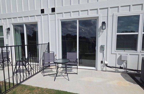 Stephenville House | Stephenville Station