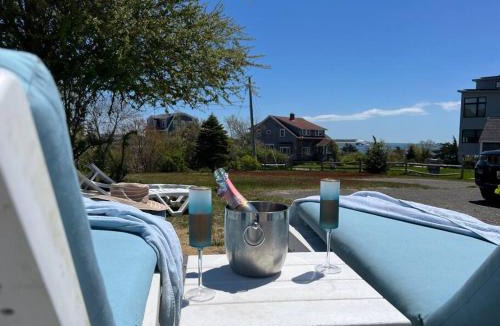 West Yarmouth House | Steps away from Lewis Bay