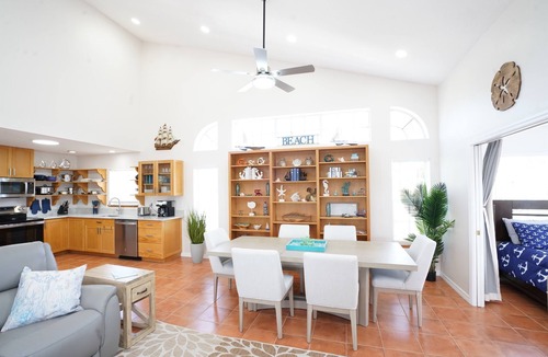 Indian Rocks Beach House | Steps From Beach With 2 Golf Carts Sleeps 16!