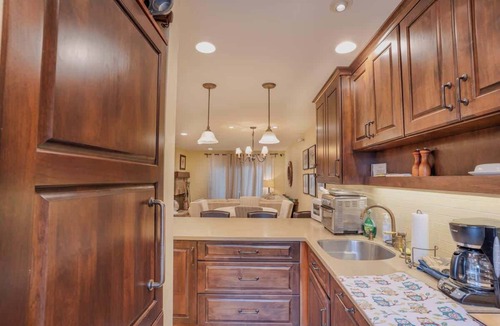 Tahoya Shores Condo | Steps from Beach-N-Mins to SKI - Updated Interior