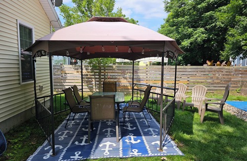 Saratoga Springs House | Steps From Downtown Saratoga!