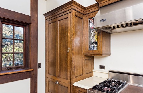 Watch Hill House | Steps from East Beach-4 Bedrooms