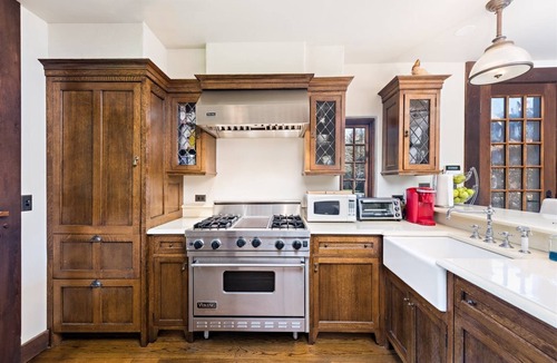 Watch Hill House | Steps from East Beach-4 Bedrooms