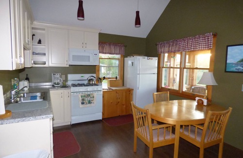 Pemaquid Beach Cabin | Steps From Johns Bay With Gorgeous Views