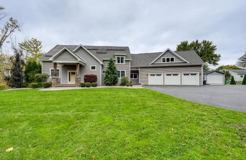 Cicero House | Steps From Oneida Lake Spacious Gem with Game Room!