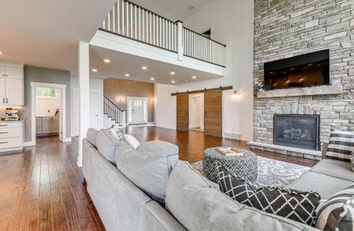 Cicero House | Steps From Oneida Lake Spacious Gem with Game Room!