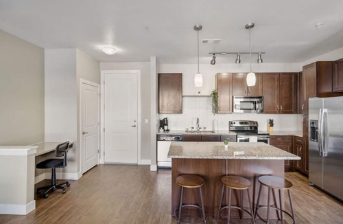 Lone Tree Apartment | Steps From Sky Ridge Medical!