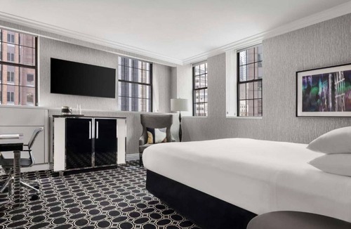 Hell's Kitchen Hotel | Steps From The Dazzling Lights Of Broadway | Pet Friendly + Bikes