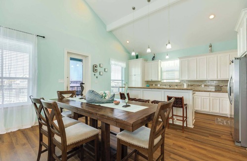 Surfside Beach House | Steps from the Jetty & Beach!