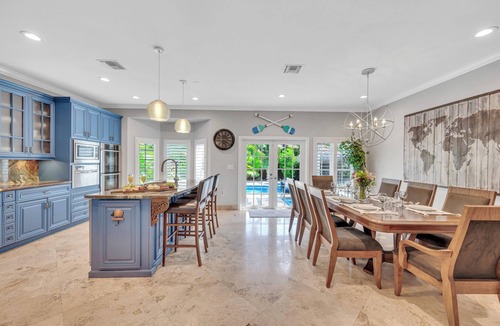 Birch Park Finger Streets House | Steps from the Beach/Heated Pool/Seaside Key