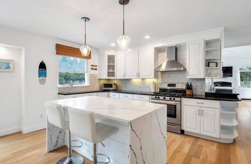 Tuckahoe House | Steps from the US Open, Timeless Southampton Home, Private Heated Saltwater.