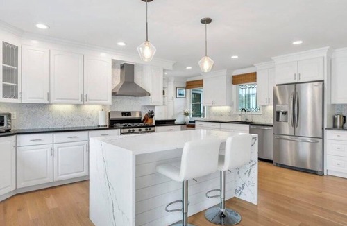 Tuckahoe House | Steps from the US Open, Timeless Southampton Home, Private Heated Saltwater.