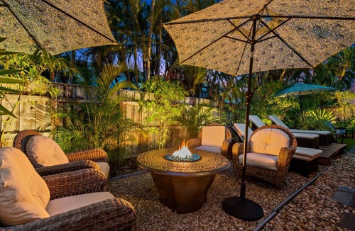 Wilton Manors House | Steps from Wilton Drive | Fire Pit | BBQ