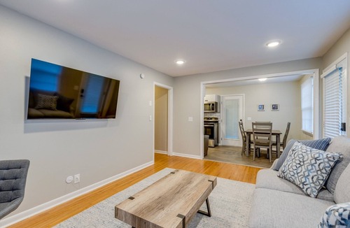 12 South Apartment | Steps to 12 South