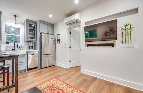 Old Fourth Ward Apartment | Steps to Atlanta Beltline: World Cup Home Base