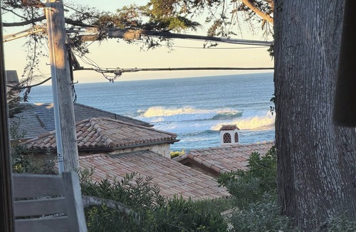 Golden Rectangle House | Steps to Beach- Ocean views - Dog Friendly