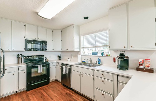 Pointe San Luis House | Steps to Beach/3 Bedroom/2 Bath Beach House/Pets Allowed!