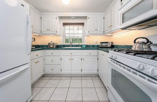 Dennis Port House | Steps to Beach 4-5 Bedrooms w/Central A/C