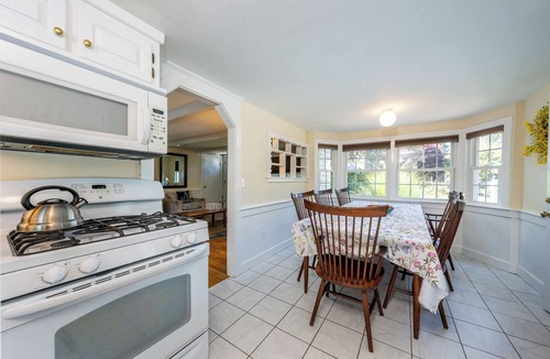 Dennis Port House | Steps to Beach 4-5 Bedrooms w/Central A/C