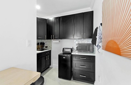 Tavernier Apartment | Steps to Beach Boardwalk Nearby Attractions