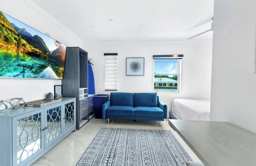 Tavernier Apartment | Steps to Beach Boardwalk Nearby Attractions
