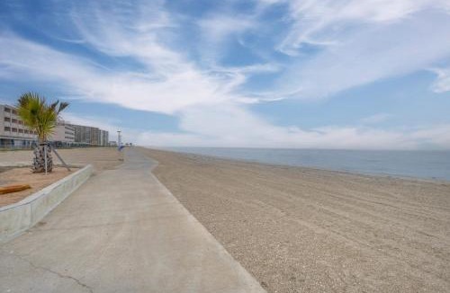 North Beach House | Steps to Beach: Corpus Christi Condo w/Balcony