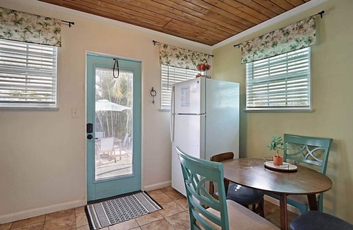 Lake Worth House | Steps to Beach & Downtown! Private Patio & Parking