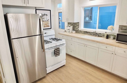 Peninsula House | Steps to Beach,Kayak/Paddleboard,World Cup,Sleep 6