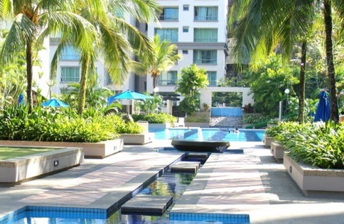 Puncak Ria Condo | Steps to Beach. Nicely renovated with Huge Pool