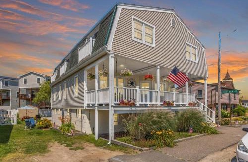 Salisbury Beach Apartment | Steps to Beach Salisbury Shore House #2 AC