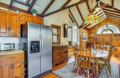 Cotuit House | Steps to Beach: Timeless Home w/Cotuit Bay View!