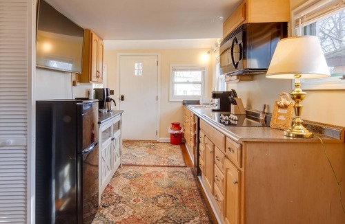 Mayville Cottage | Steps to Chautauqua Lake: Cozy Cottage w/Patio